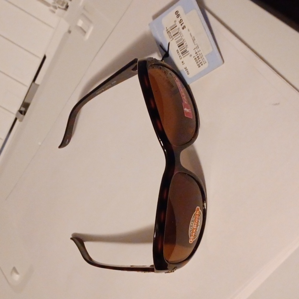 NWT - Foster Grant Luxury Fashion Sunglasses Resort 457310-1 - Picture 2 of 6